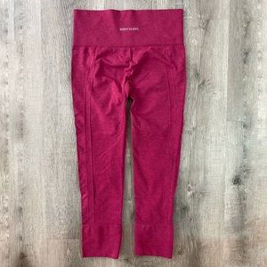 Body Glove Capris Leggings Pink/Maroon Small